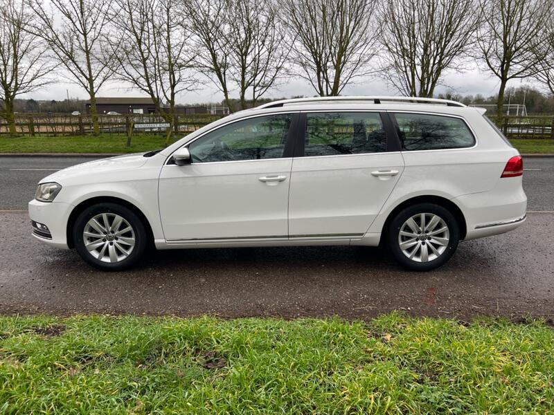 VOLKSWAGEN PASSAT Estate (2010 - 2015) 2012