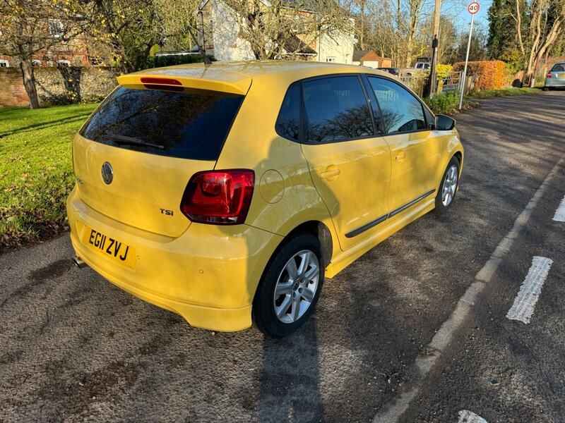 VOLKSWAGEN POLO 1.2 TSI Tech SE 2011