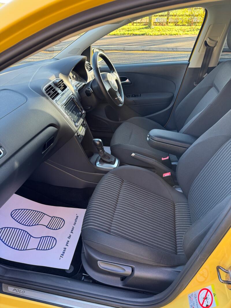 VOLKSWAGEN POLO 1.2 TSI Tech SE 2011