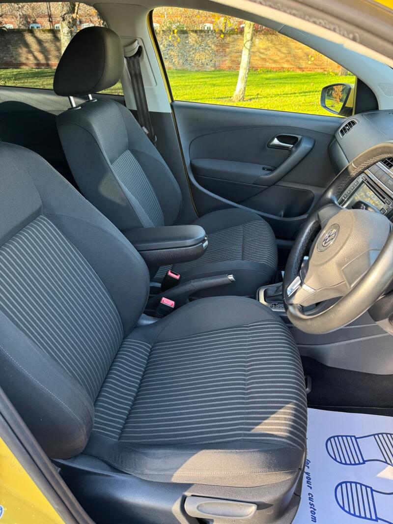 VOLKSWAGEN POLO 1.2 TSI Tech SE 2011