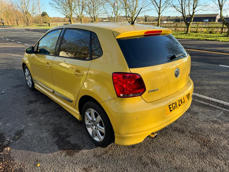 VOLKSWAGEN POLO 1.2 TSI Tech SE 2011
