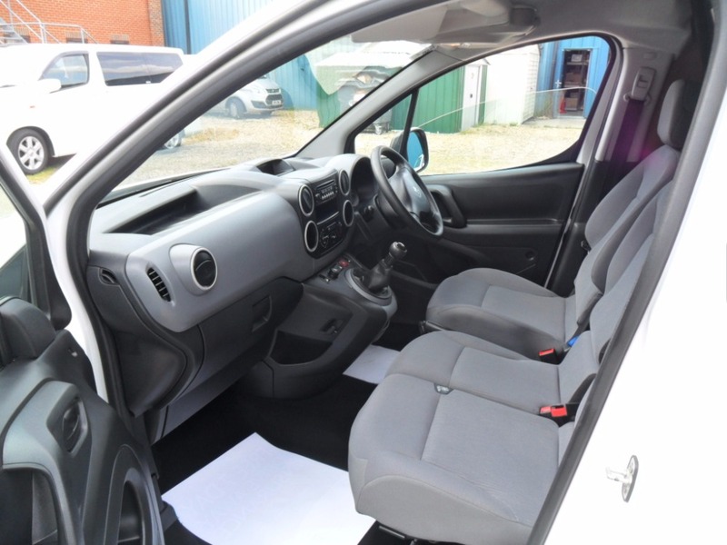 PEUGEOT PARTNER HDI SE L1 625 2014