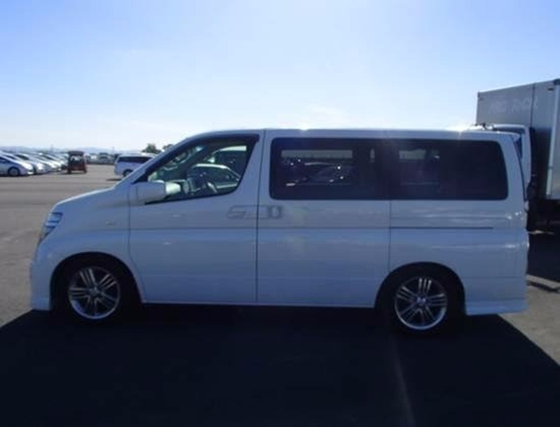 NISSAN ELGRAND e51 rider 2003