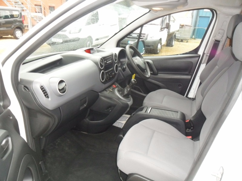 PEUGEOT PARTNER HDI S L1 850 2013