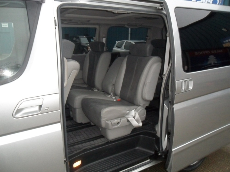 NISSAN ELGRAND HIGHWAY STAR 2003