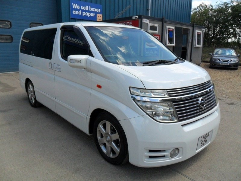 NISSAN ELGRAND HIGHWAY STAR 2004