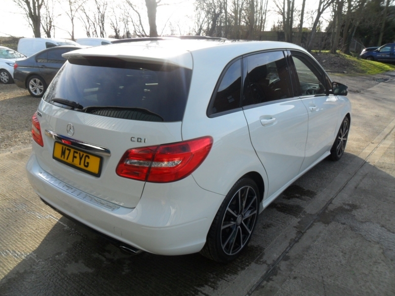 MERCEDES-BENZ B CLASS B180 CDI BLUEEFFICIENCY SPORT 2012