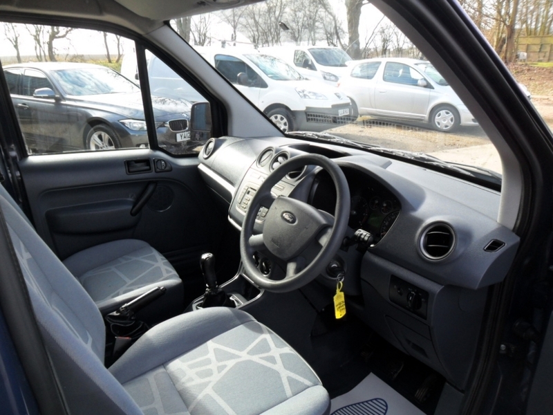 FORD TRANSIT CONNECT T230 HR 2010