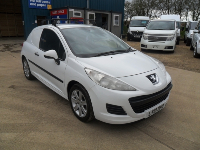 PEUGEOT 207 HDI 2010