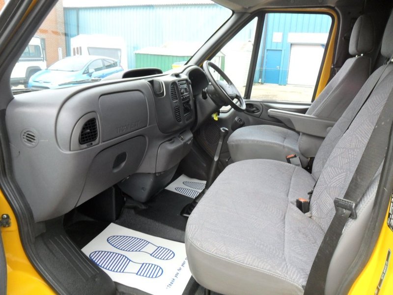 FORD TRANSIT 280M 2005