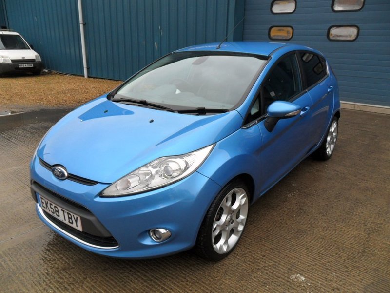 FORD FIESTA TITANIUM 2008