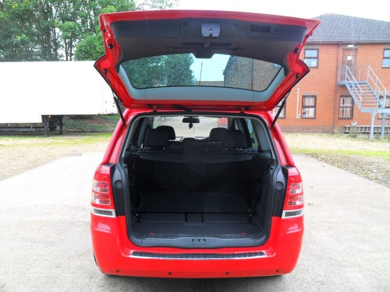 VAUXHALL ZAFIRA ELITE CDTI 2008