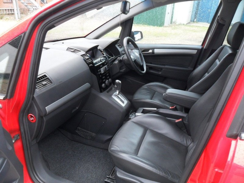 VAUXHALL ZAFIRA ELITE CDTI 2008