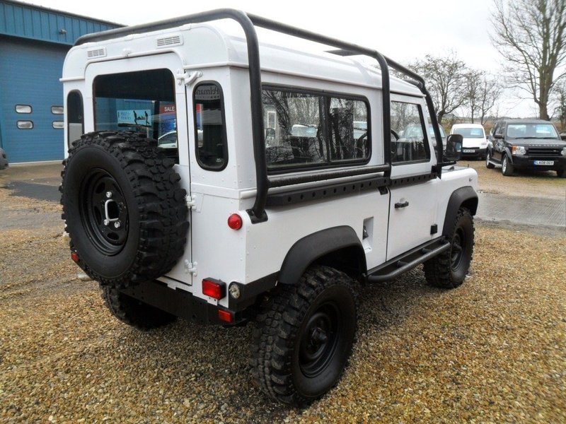 LAND ROVER DEFENDER 4CYL REG DT 1987