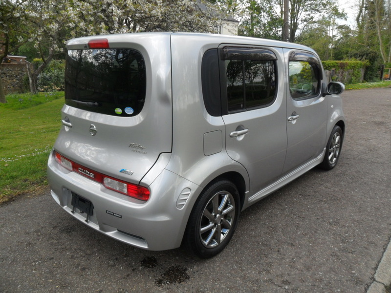 NISSAN CUBE RIDER AUTECH 2009