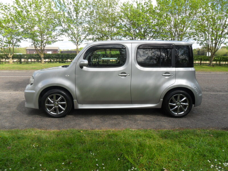 NISSAN CUBE RIDER AUTECH 2009