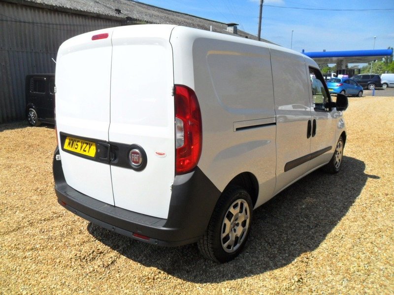 FIAT DOBLO Multijet 105 L1H2 SWB Opt Start-Stop Euro5 Entry 2015