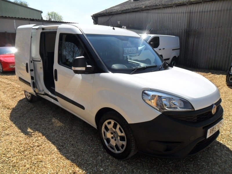 FIAT DOBLO Multijet 105 L1H2 SWB Opt Start-Stop Euro5 Entry 2015