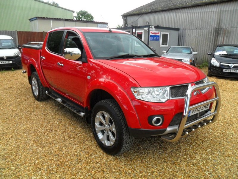 MITSUBISHI L200 DI-D 178 Auto Barbarian LB 2013