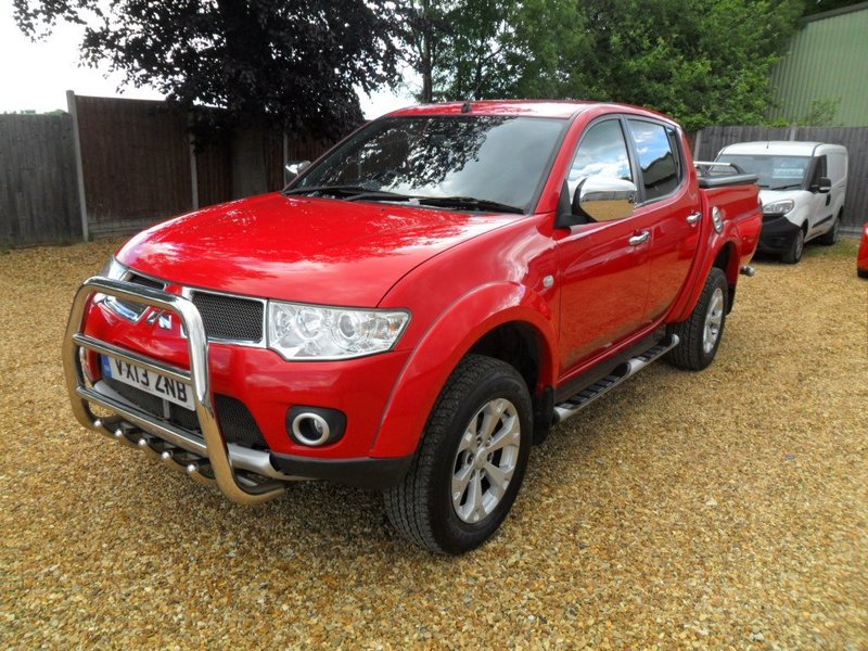 MITSUBISHI L200 DI-D 178 Auto Barbarian LB 2013