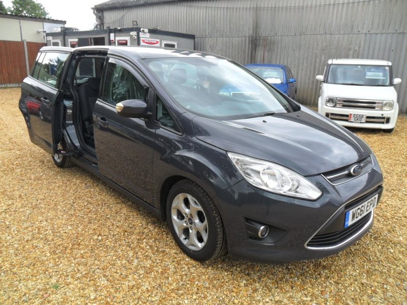 FORD GRAND C-MAX ZETEC PETROL MANUAL 7 SEATER 2011