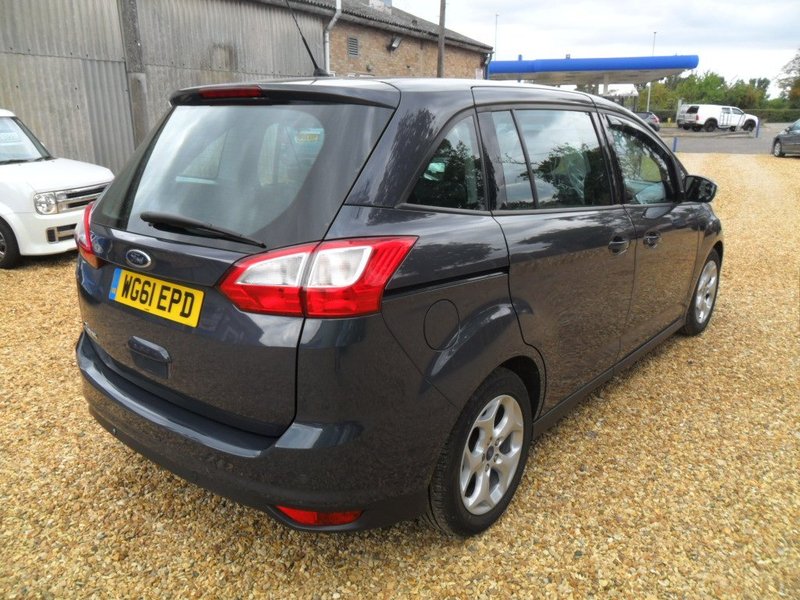 FORD GRAND C-MAX ZETEC PETROL MANUAL 7 SEATER 2011