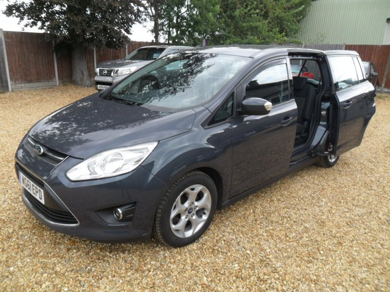 FORD GRAND C-MAX ZETEC PETROL MANUAL 7 SEATER 2011