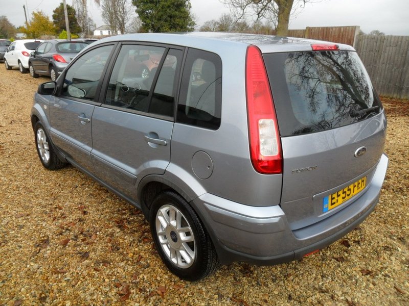 FORD FUSION  Zetec Climate 2005