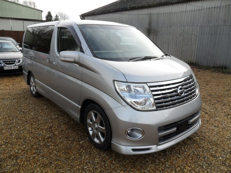 NISSAN ELGRAND 3.5 highway star gen 2 2005