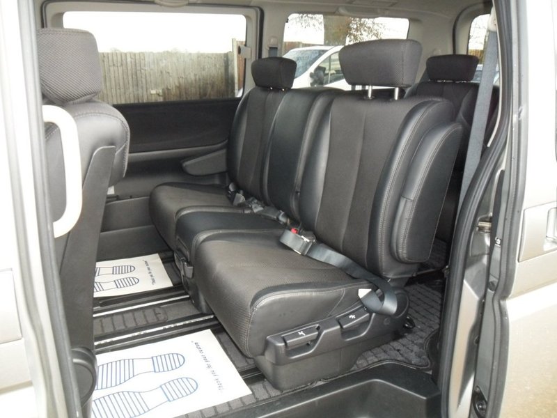 NISSAN ELGRAND 3.5 highway star gen 2 2005