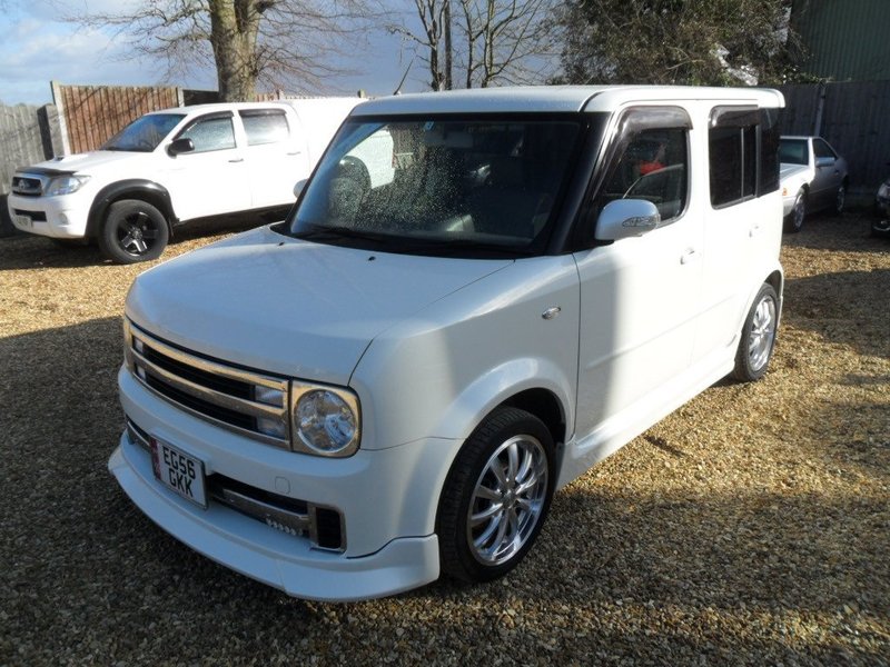 NISSAN CUBE rider autech with impul kitting and running gear 2006