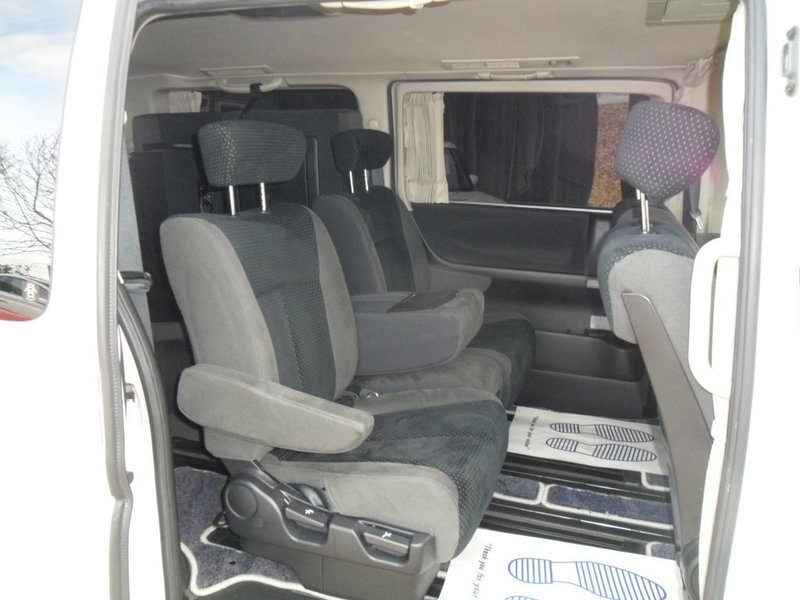 NISSAN ELGRAND  rider s autech 2006