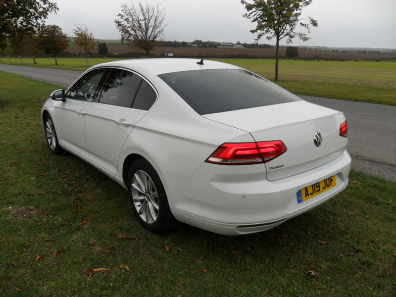 VOLKSWAGEN PASSAT SE BUSINESS TSI EVO DSG 2019