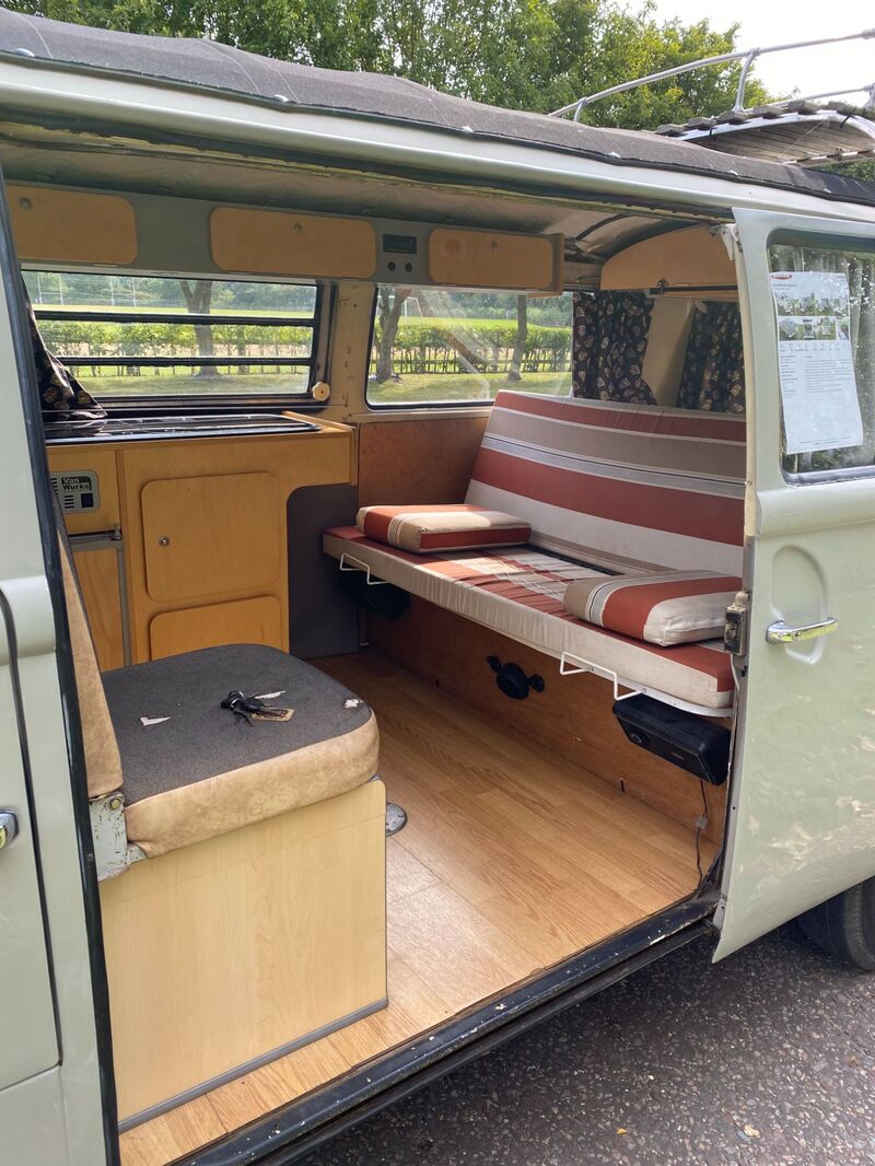 VOLKSWAGEN CARAVAN t2 motor caravan 1971