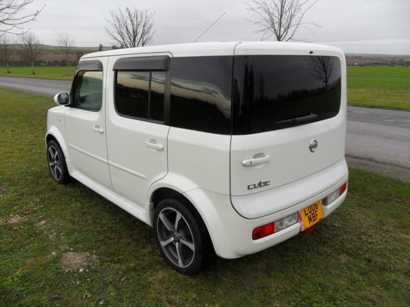 NISSAN CUBE 1.5 cube 5 seater 2006