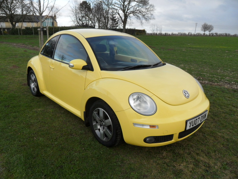 VOLKSWAGEN BEETLE LUNA 8V 2007