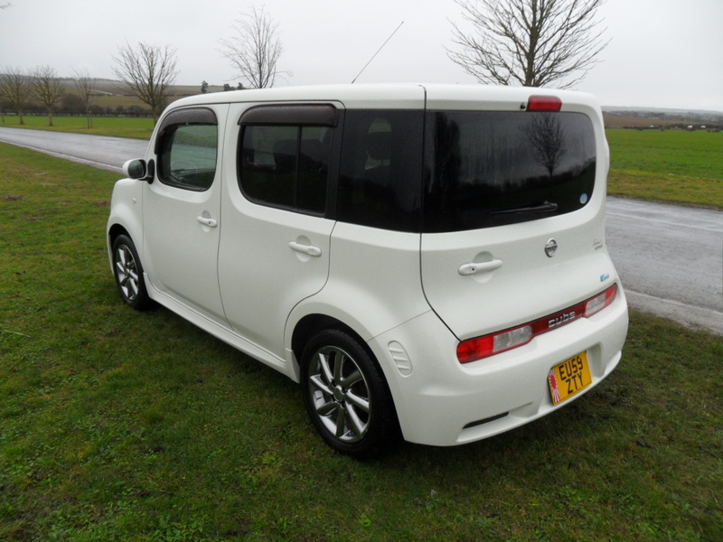 NISSAN CUBE 1.5 RIDER AUTECH AUTO 2009