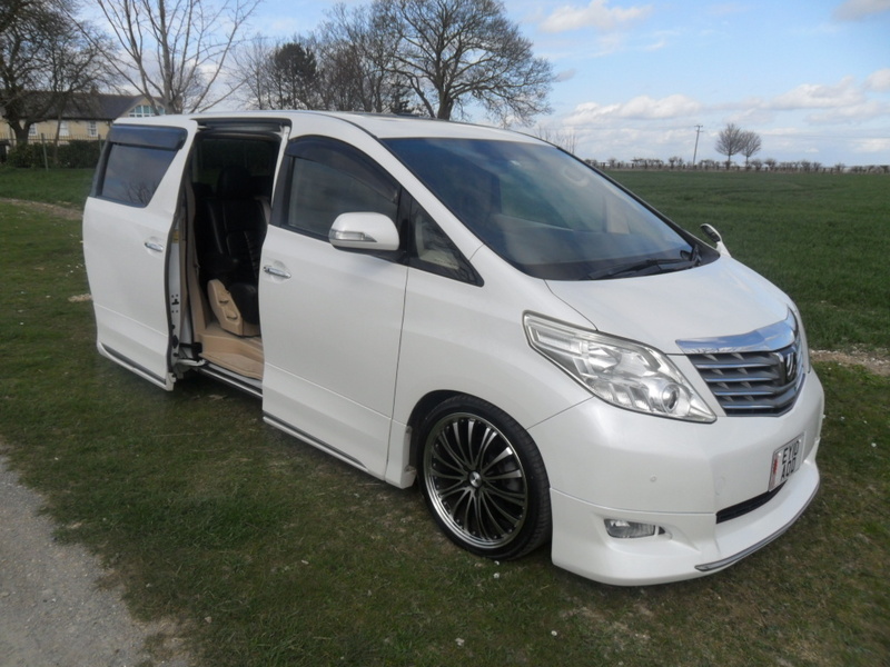 TOYOTA ALPHARD 2.4 prime selection auto 2010