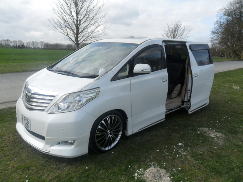 TOYOTA ALPHARD 2.4 prime selection auto 2010