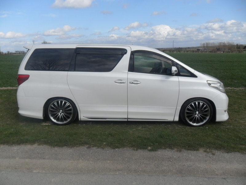 TOYOTA ALPHARD 2.4 prime selection auto 2010