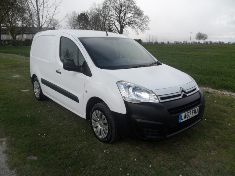 CITROEN BERLINGO 625 LX L1 BLUEHDI SS 2018