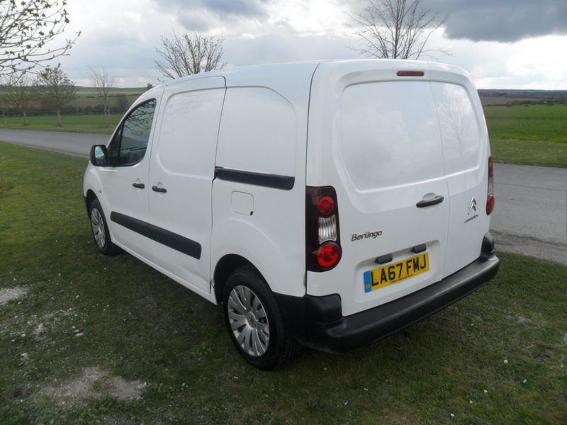 CITROEN BERLINGO 625 LX L1 BLUEHDI SS 2018