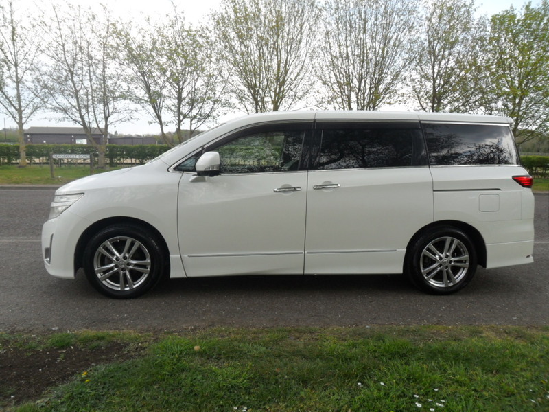 NISSAN ELGRAND E52 HIGHWAY STAR 7 SEATER AUTO 2011