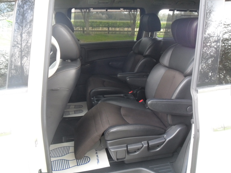 NISSAN ELGRAND E52 HIGHWAY STAR 7 SEATER AUTO 2011