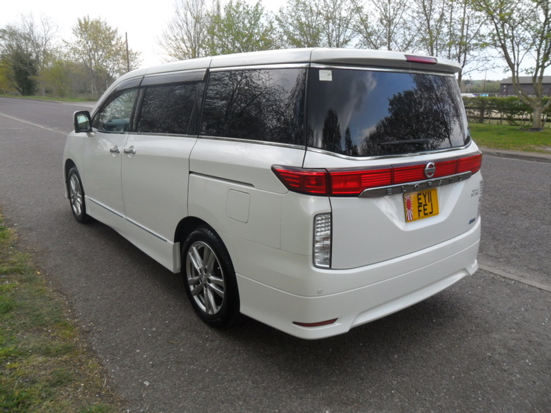 NISSAN ELGRAND E52 HIGHWAY STAR 7 SEATER AUTO 2011