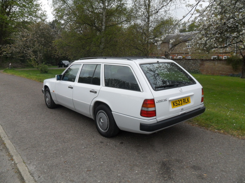 MERCEDES-BENZ 200 200TE AUTO 1993