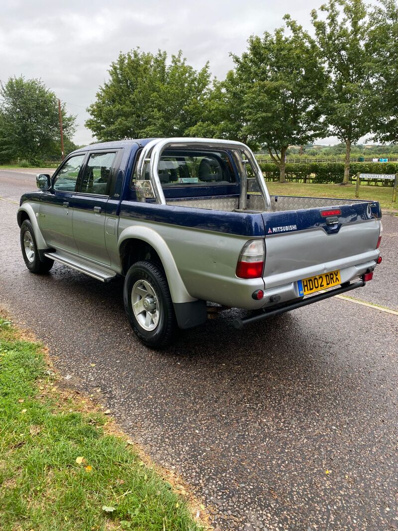 MITSUBISHI L200 TD 4WD LWB 4 LIFE DCB PU 2002