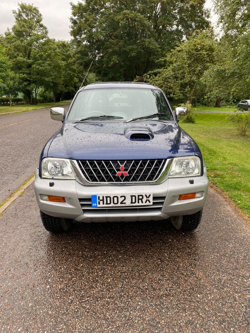 MITSUBISHI L200 TD 4WD LWB 4 LIFE DCB PU 2002