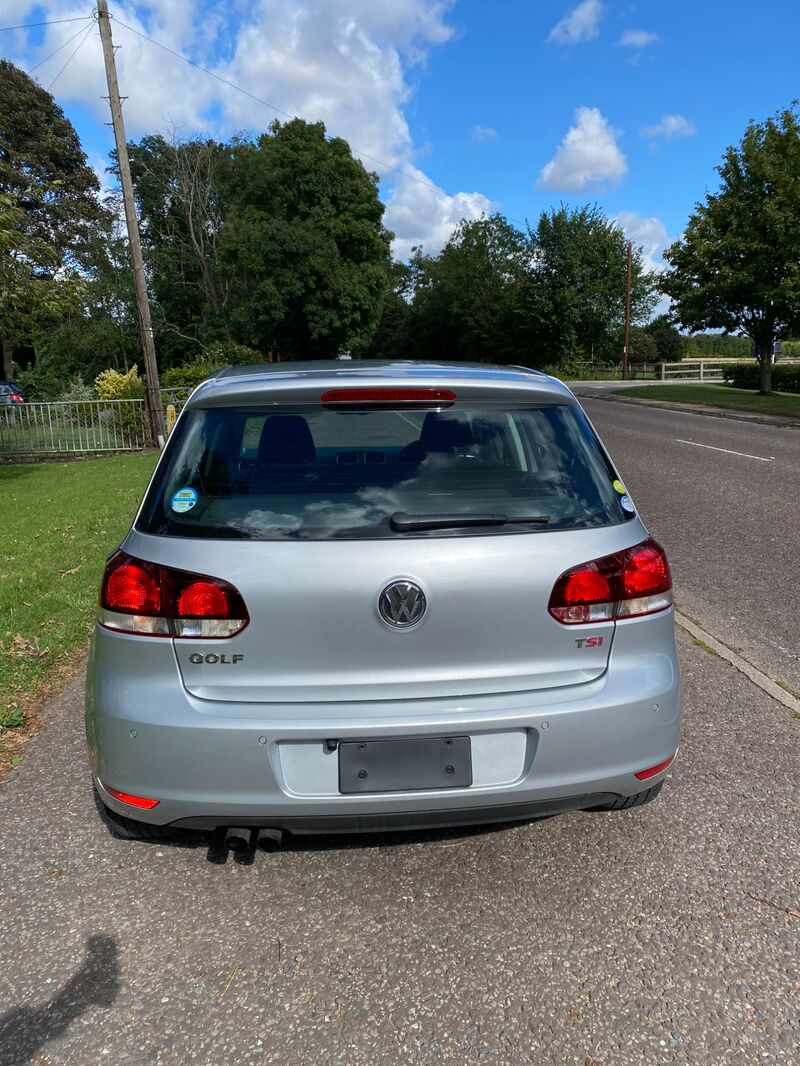 VOLKSWAGEN GOLF HIGHLINE DSG PETROL 2011