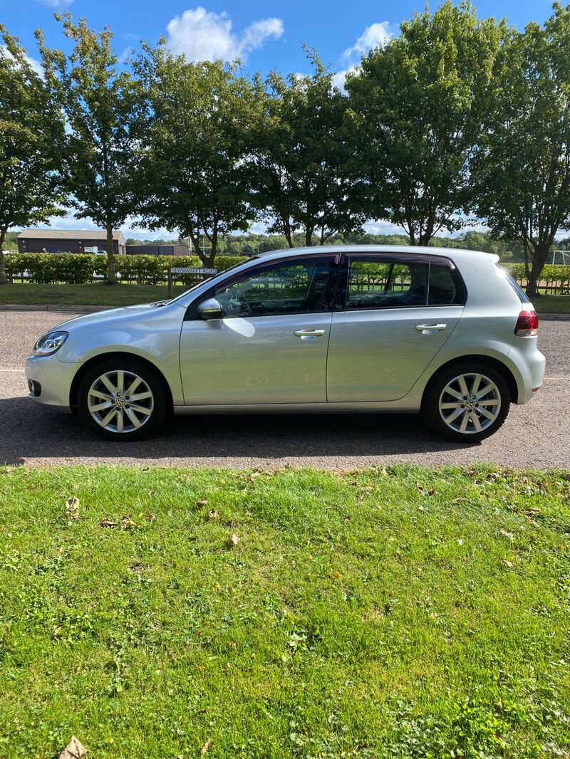 VOLKSWAGEN GOLF HIGHLINE DSG PETROL 2011